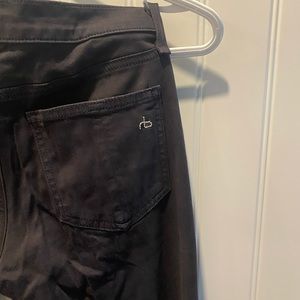 Rag & Bone size 24 jegging.